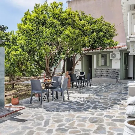 Apartment Lemon Trees Ii