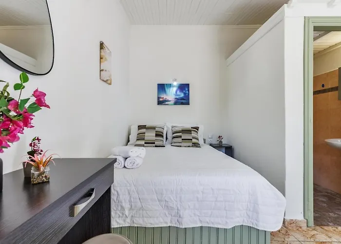 Apartment Lemon Trees Ii *